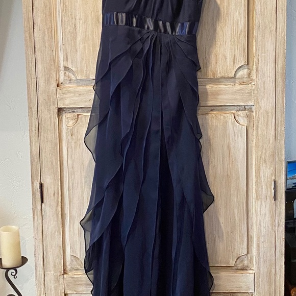 Navy Blue Tiered One-Shoulder Chiffon Gown - Picture 4 of 7
